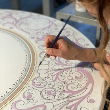 Tavolo in pietra lavica Ricco Deruta