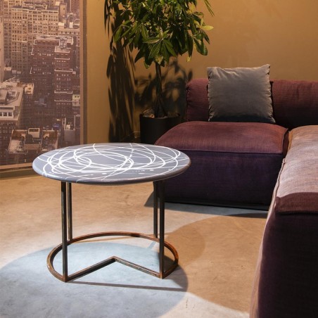 Table basse en pierre de lave 70cm Purezza Céramique artisanale italienne originale de Deruta