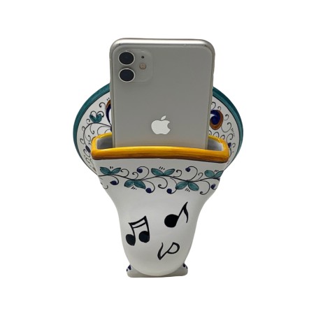 Ricco Deruta natural amplifier for smartphones